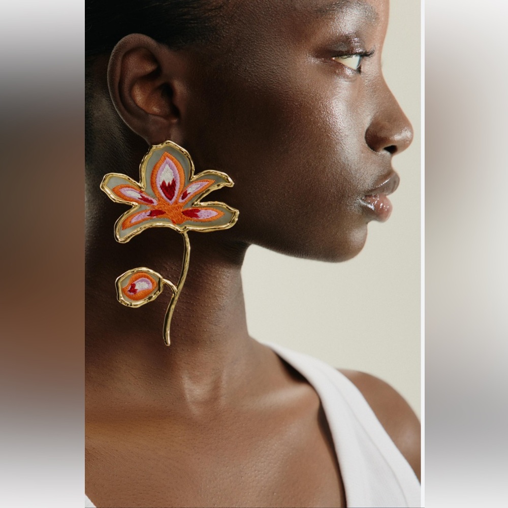 ZARA Flower-Embroidered Stud Earrings